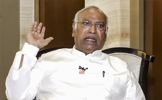Kharge rules out Chief Minister change in Karnataka 'for now'
